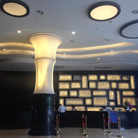 Golden Palm Hotel Zhuhai Exterior foto