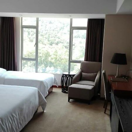 Golden Palm Hotel Zhuhai Exterior foto